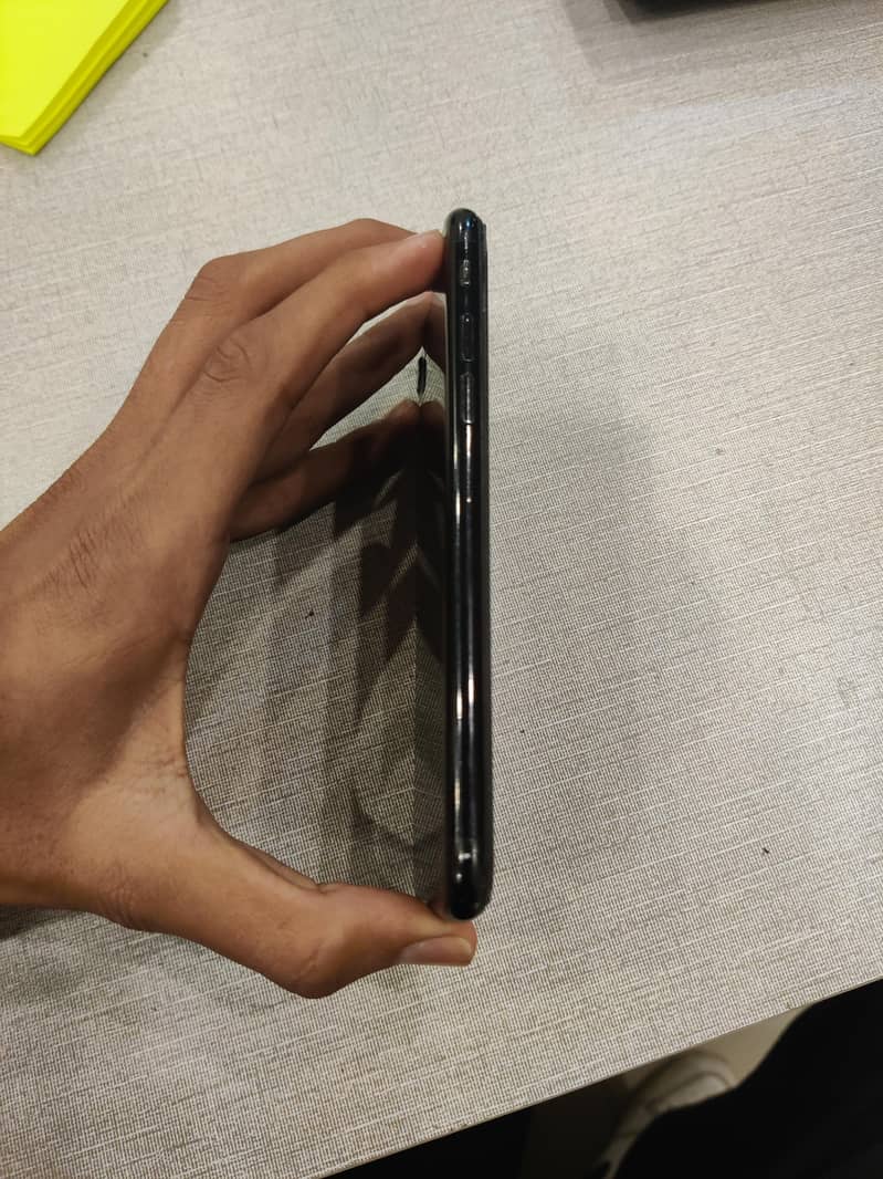 Iphone 7 PTA Approved 256 GB

                                                            alt=