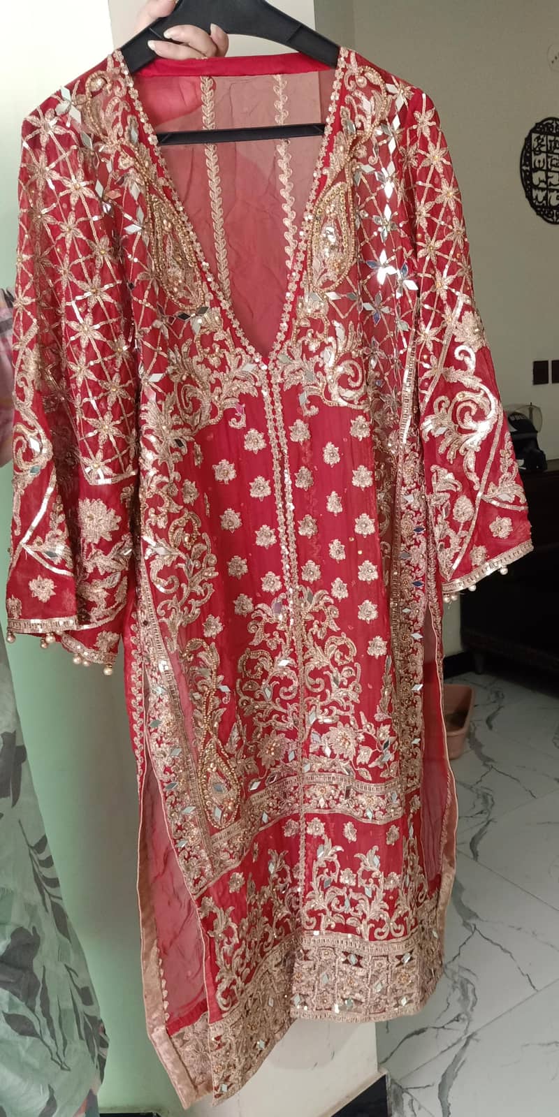 stiched dress all dress branded

                                                            alt=