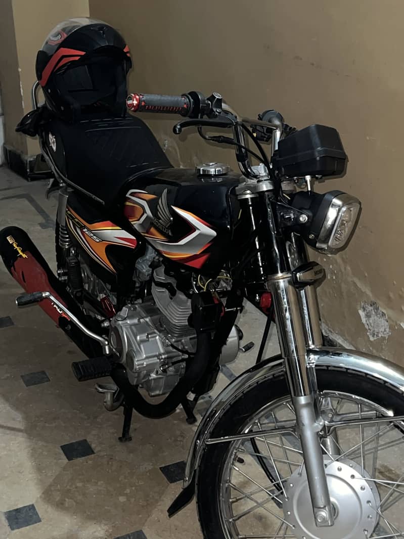 Honda CG 125 for Sale – Excellent Condition

                                                            alt=