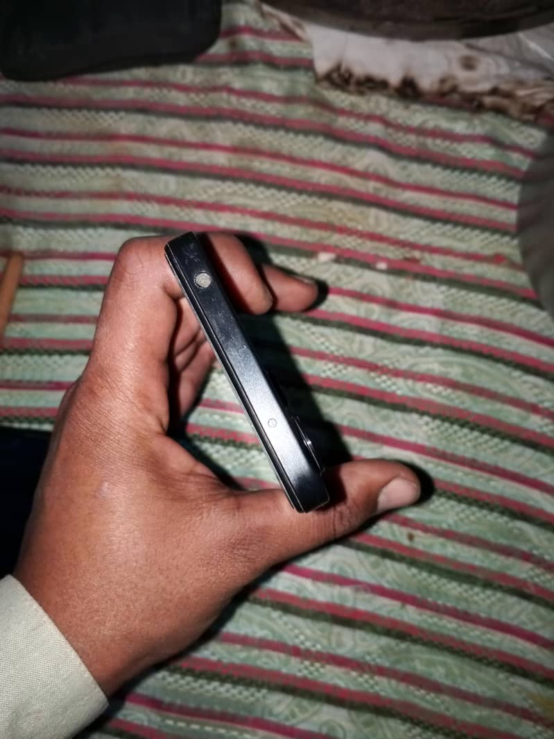 Redmi 12

                                                            alt=