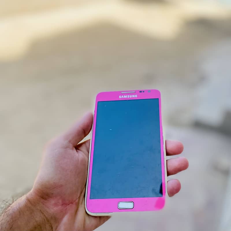 Samsung Note1  Sims working best for kids and family use  Big display

                                                            alt=