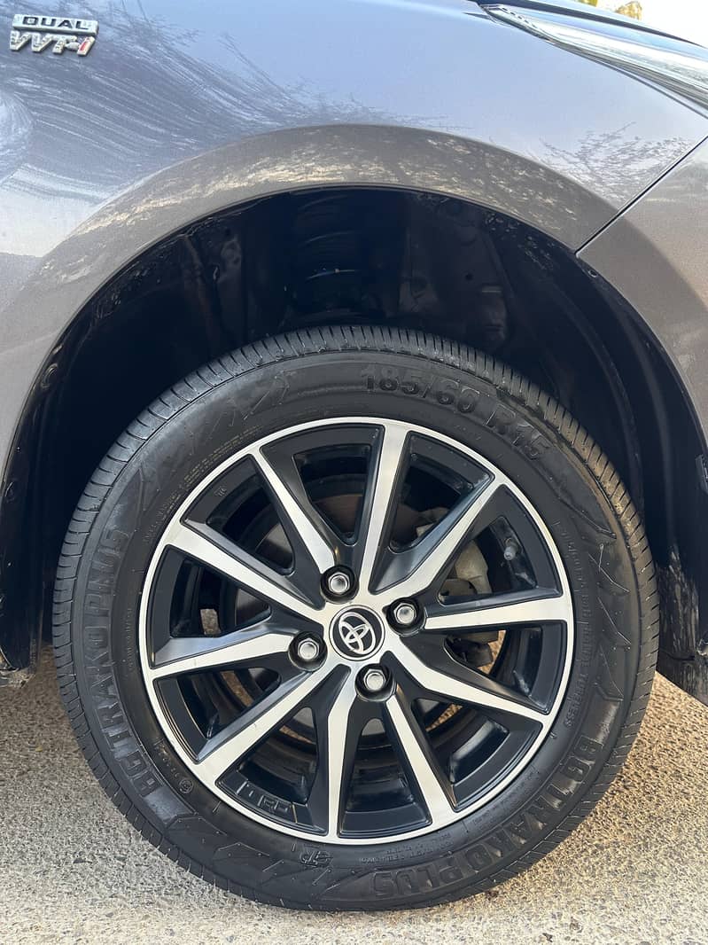 Toyota yaris 1.3 ativ cvt 2023 model grey color 38,000km

                                                            alt=