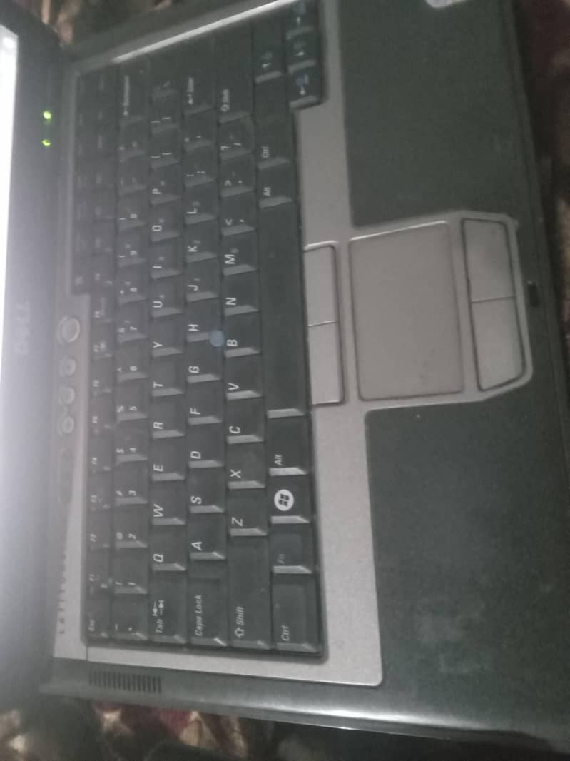 LAPTOP 4GB RAM 300gb storage

                                                            alt=