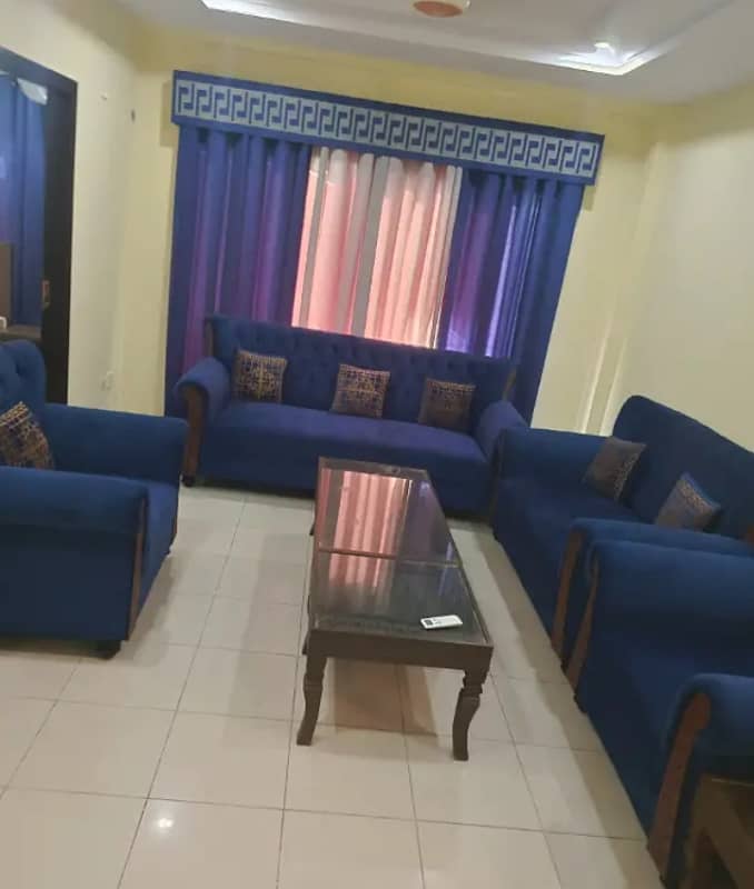 Daily basis Short Time flats available bahria twon

                                                            alt=