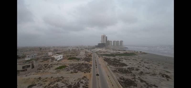 500 sq. yds prime corner residential plot available for sale, Located on Sahil Street, Sector E-8, Phase 8, DHA Karachi

                                                            alt=