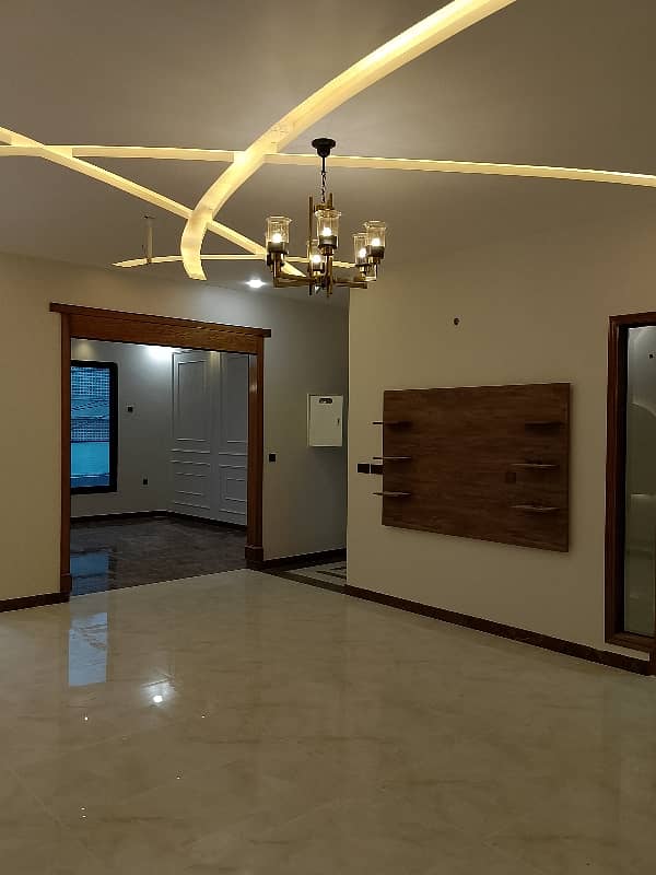 Brand New Ground Floor 3 Bed D/D Portion For Sale In Gulshan E Iqbal Block 1

                                                            alt=