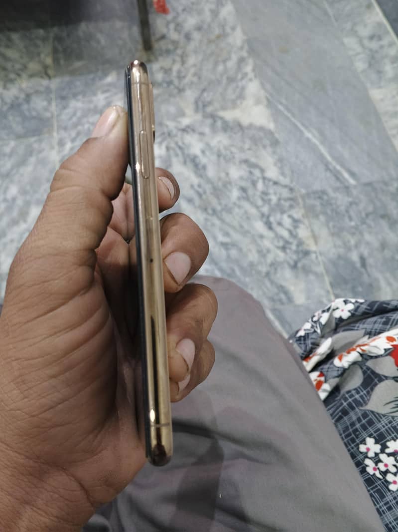 iphone xs 64gb water pack factory unlock sale exchange

                                                            alt=