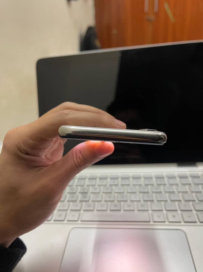 I phone X Pta Approved

                                                            alt=