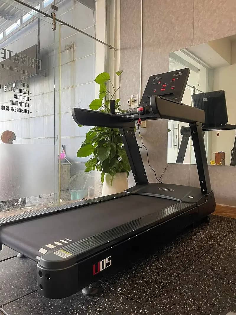 Treadmill/ELLIPTICAL/FITNESS EQUIPMENT/SPIN BIKE/CARDIO/AB Exercisor

                                                            alt=