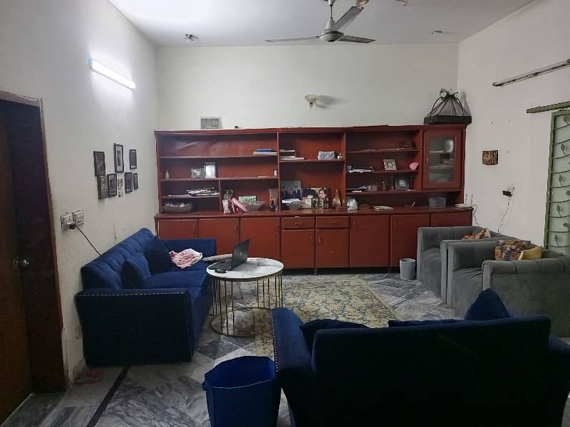 Good Location For The Rent

                                                            alt=