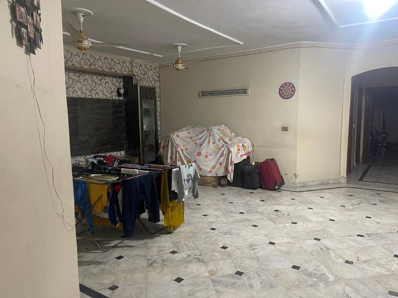 1 Kanal Lower Portion For Rent Johar Town

                                                            alt=