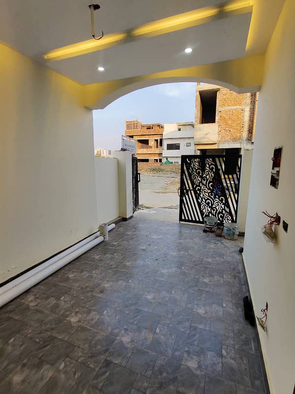 5 Marla Single Unit Villa ( 25*50 ) Available For Sale In Faisal Margalla City ( FMC ) B-17 Islamabad

                                                            alt=