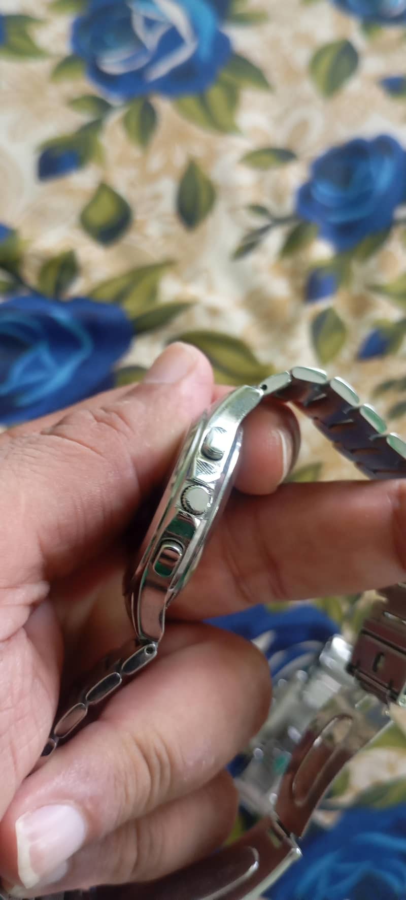 Alfajr original watch

                                                            alt=