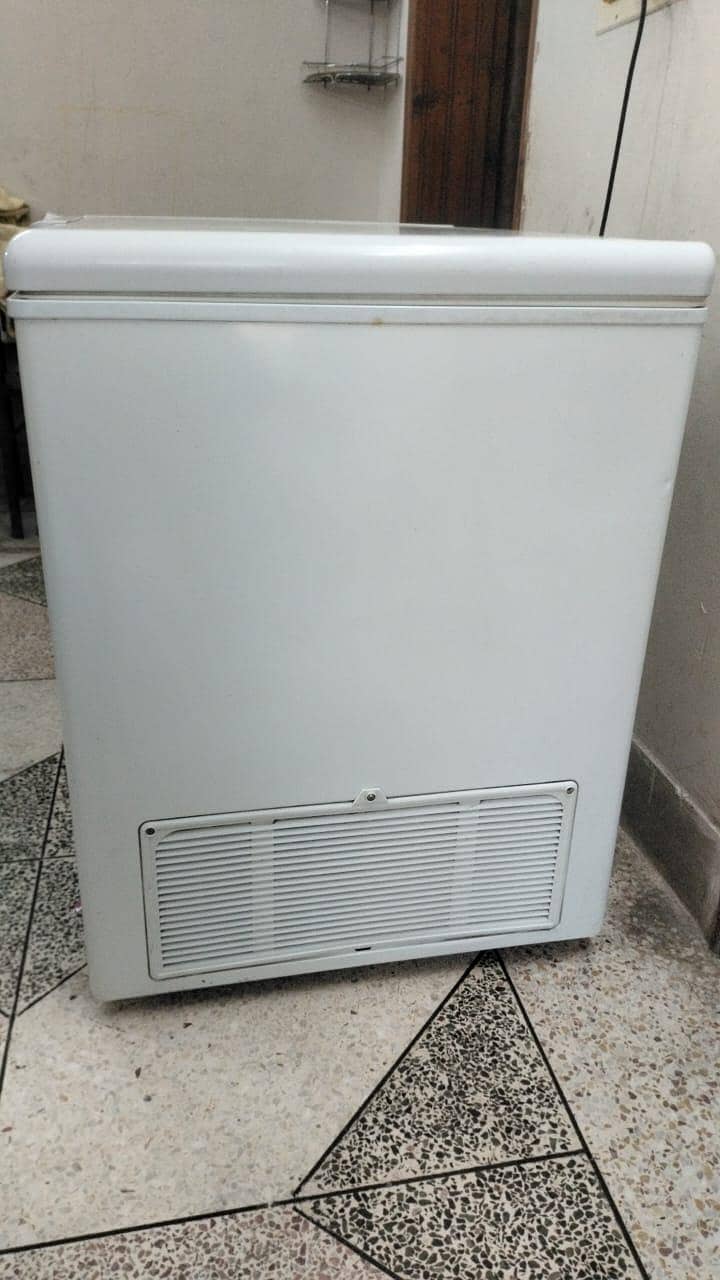 Haier deep freezer Exellent condition

                                                            alt=