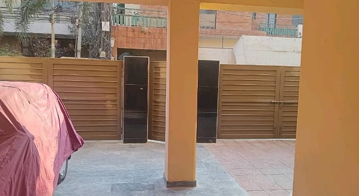 Lower Portion For rent In Tufail Road

                                                            alt=