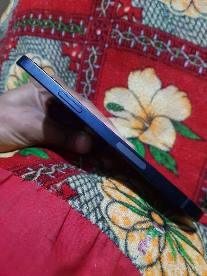 Iphone 12

                                                            alt=