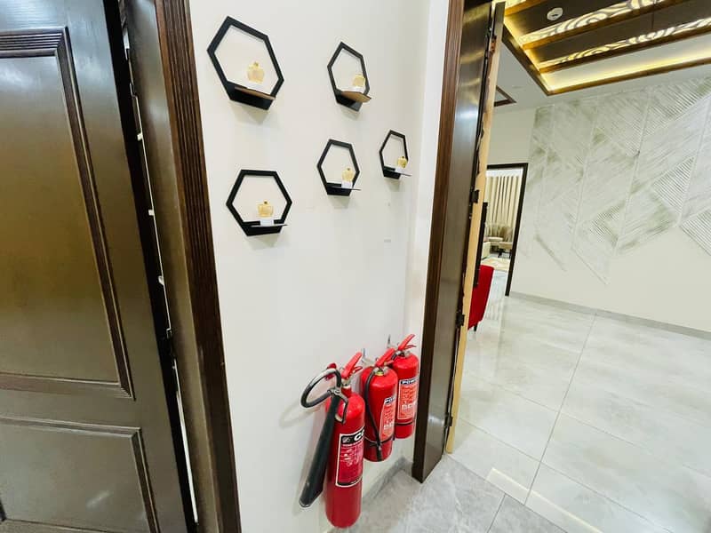 Stunning House/Airbnb for Rent in DHA phase 7

                                                            alt=