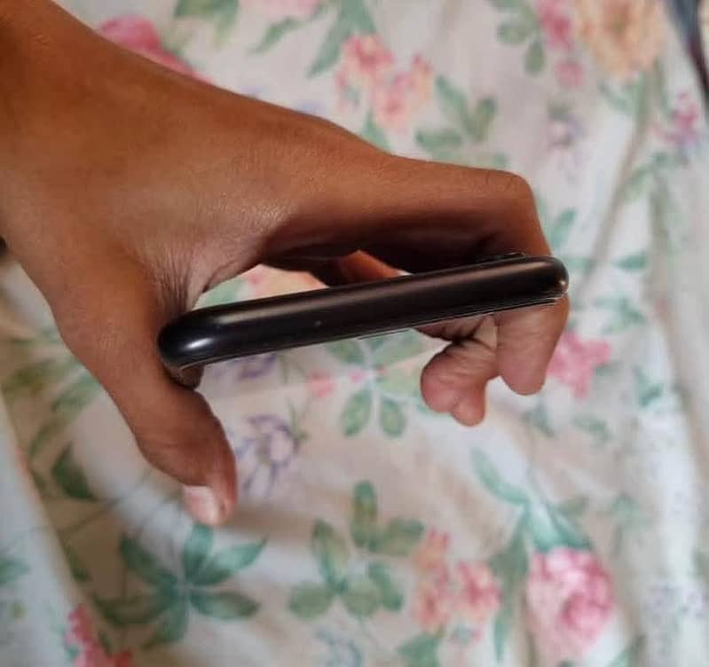 iPhone XR Non Pta

                                                            alt=