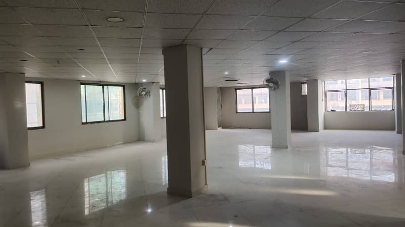 Office Space For Rent For Call Center Software House Institutes or Any Kind of Business etc

                                                            alt=