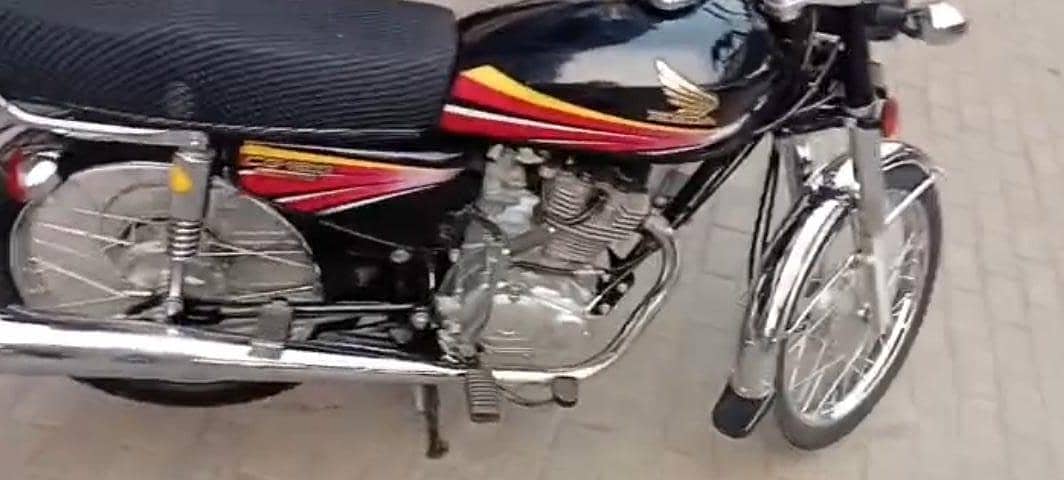 Honda CG 125 Model 2012 Good Condition No work 10/10

                                                            alt=