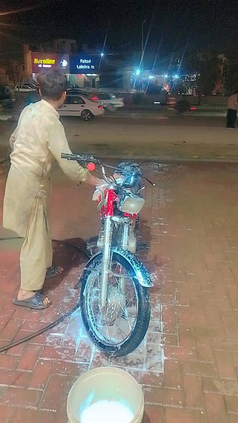 Honda cg 125 Karachi no

                                                            alt=