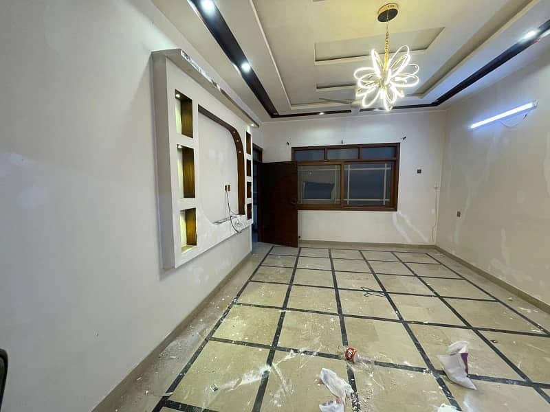 240 sq. Yard first and second floor with roof for rent Gulshan e iqbal block 13D1 karachi

                                                            alt=