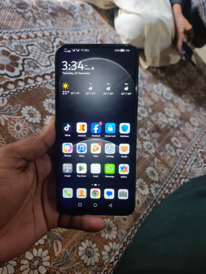 huawei Y9 prime 4,128

                                                            alt=