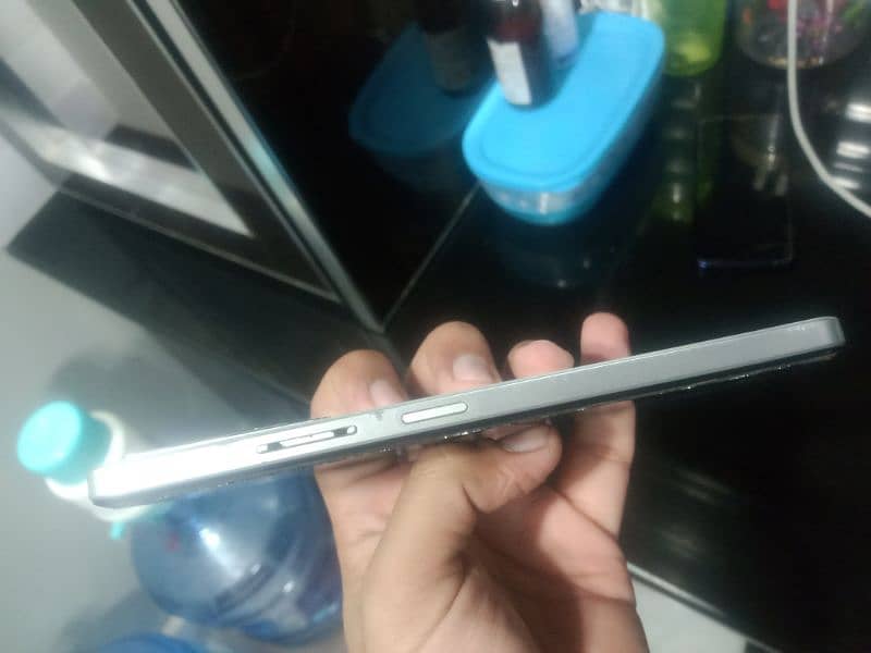 dcode bold 3 pro in good condition 9/10

                                                            alt=