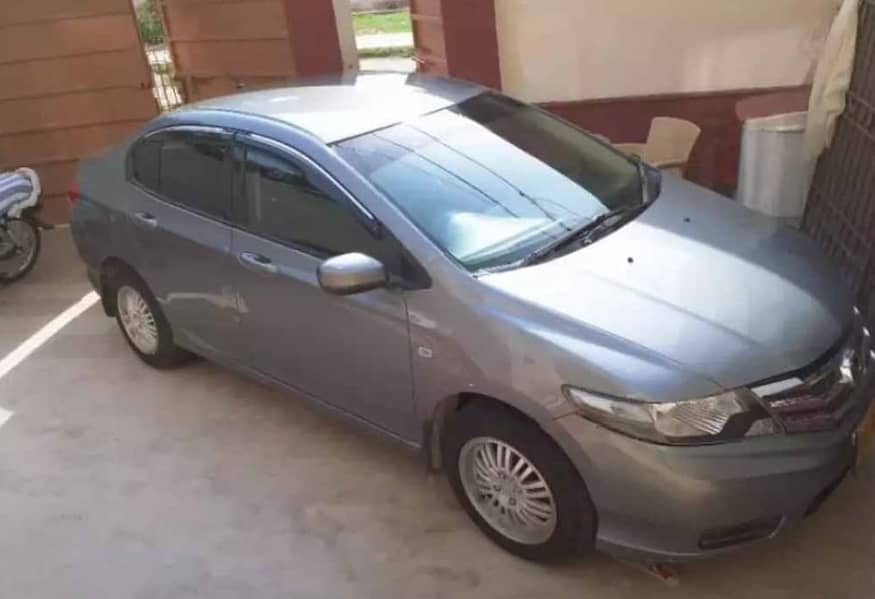 Honda City IVTEC 2010 I Karachi registered I Family car

                                                            alt=