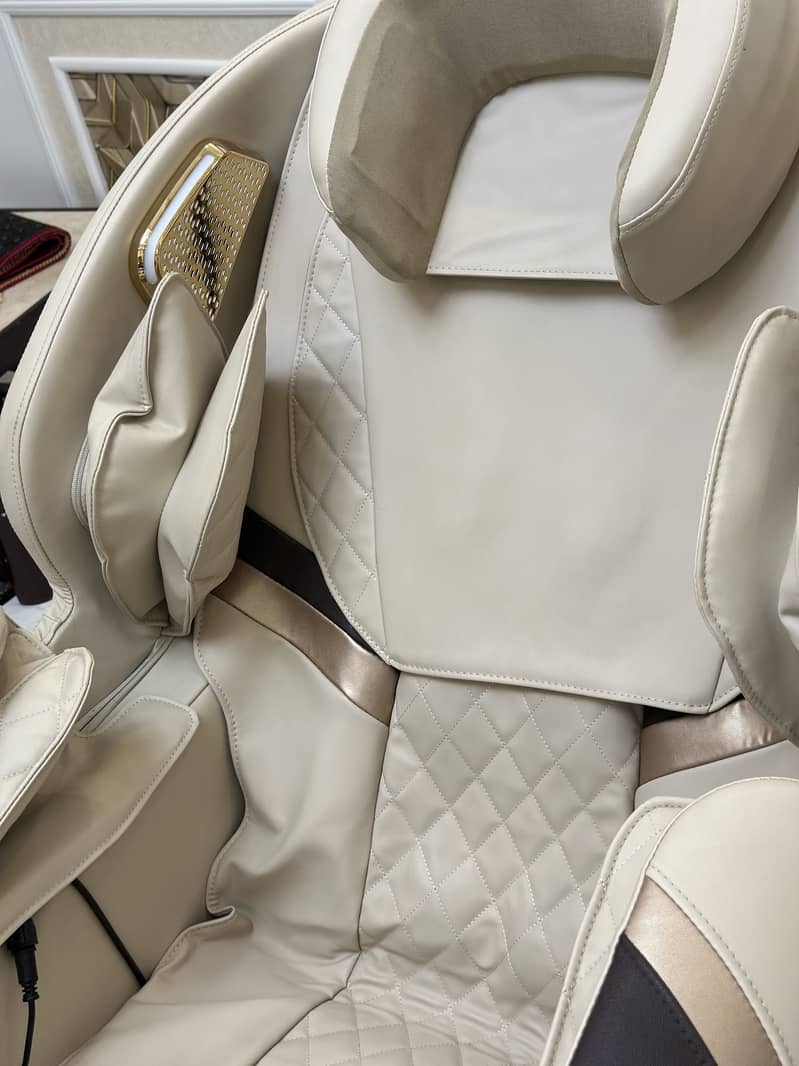 8D Massage Chair New

                                                            alt=