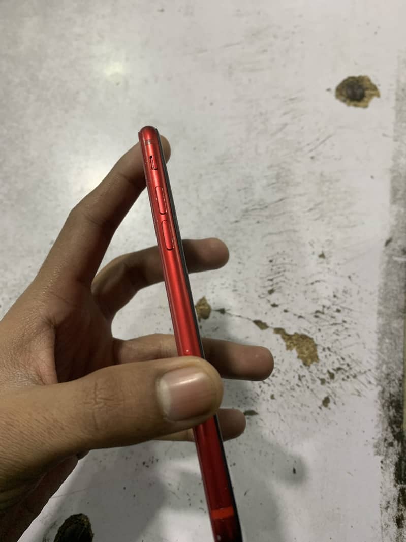 iPhone SE 2022

                                                            alt=