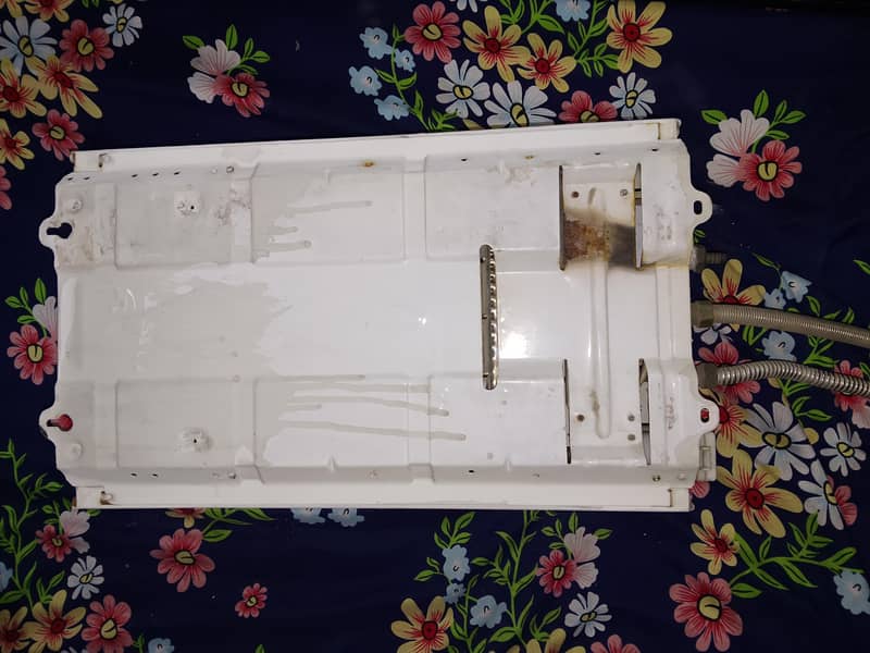 water geyser

                                                            alt=