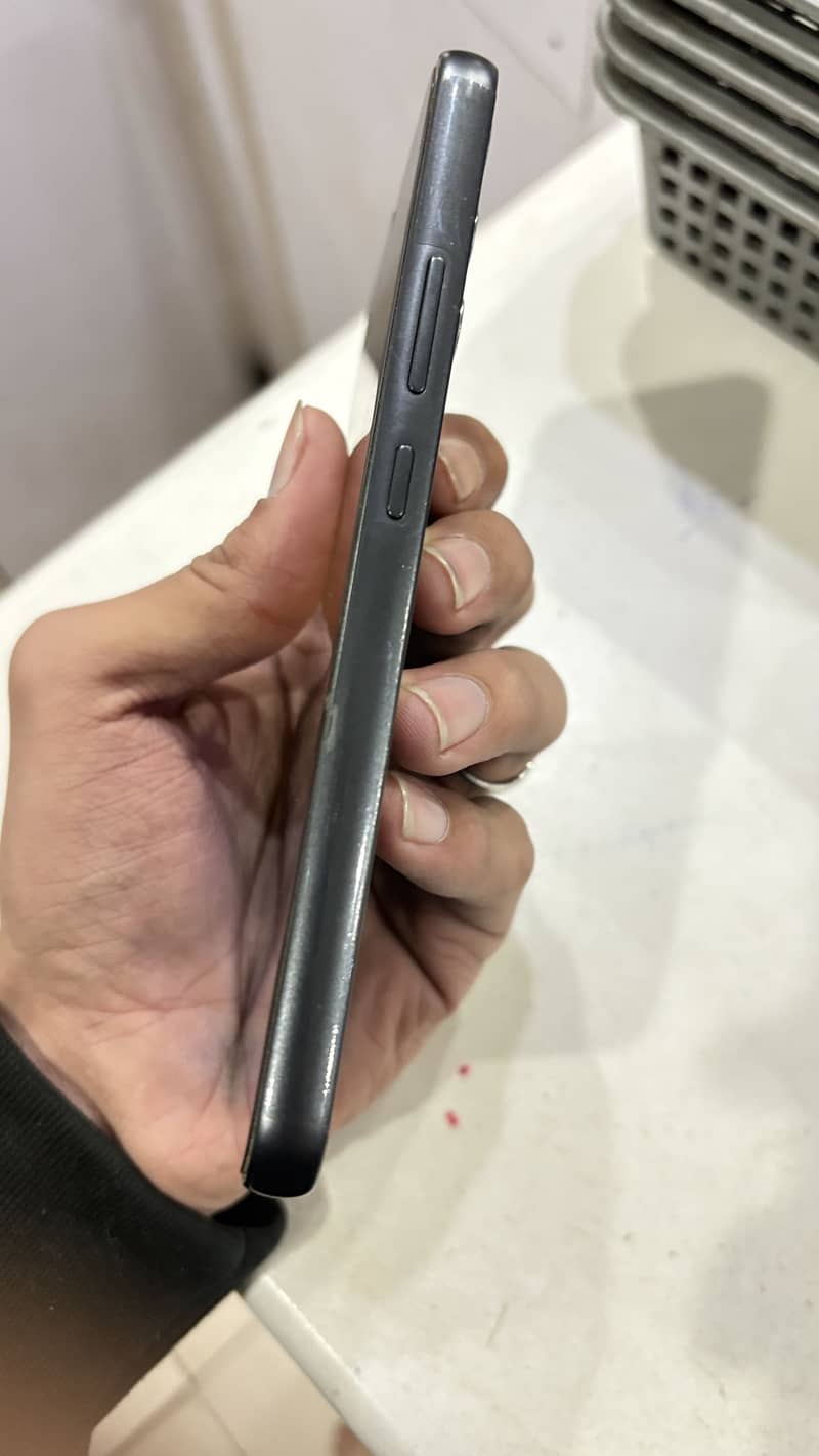 Samsung a34

                                                            alt=