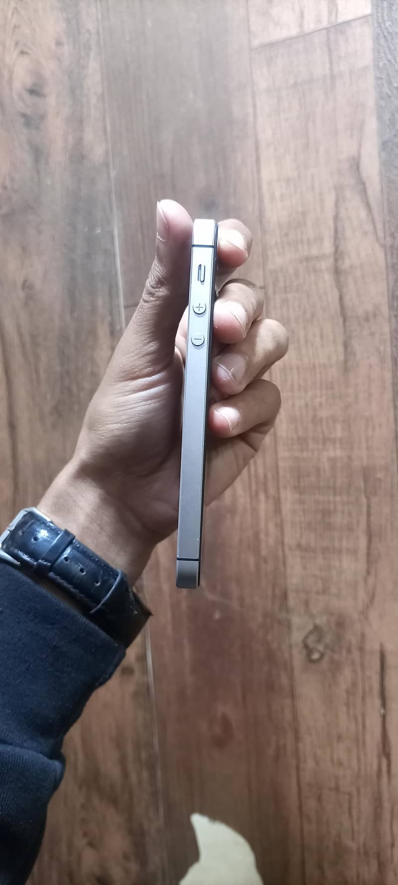 iphone SE 1st generation

                                                            alt=