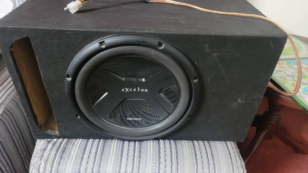 Base Woofer

                                                            alt=