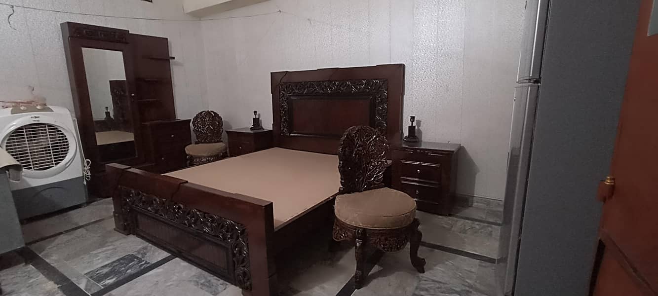 Home slightly used Wooden Furniture

                                                            alt=