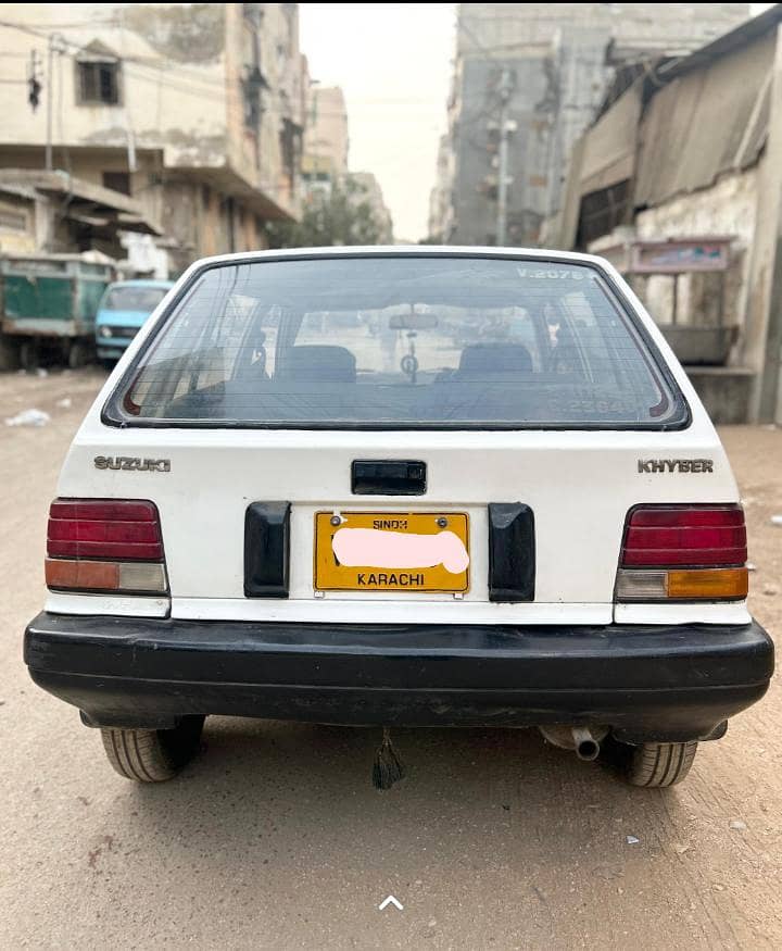 Suzuki Khyber

                                                            alt=