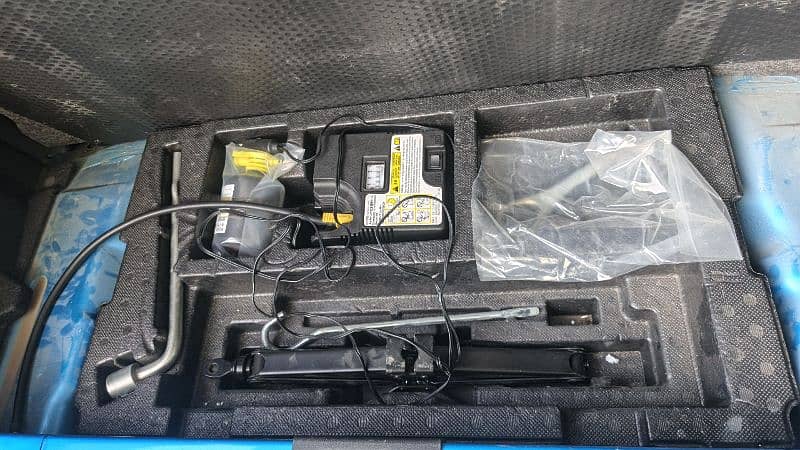 33000 low  mileage Daihatsu Mira pleo 2021.2024 unregistered

                                                            alt=