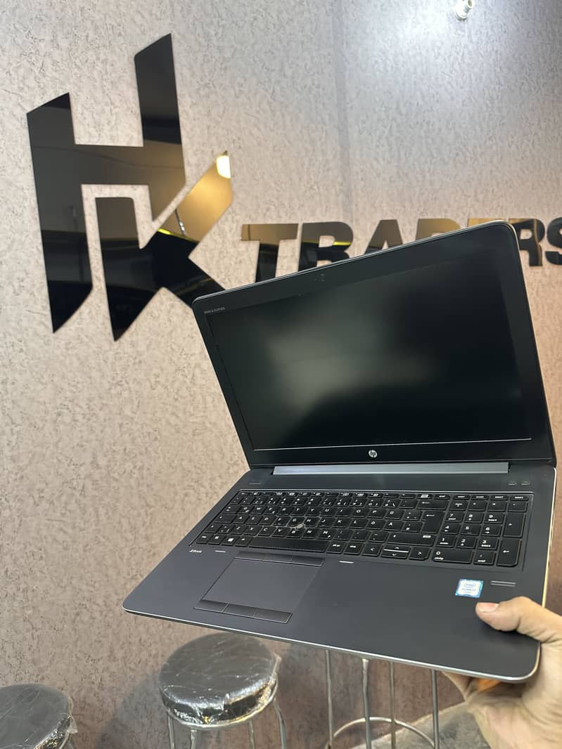 Hp Zbook 17 G3 Workstation

                                                            alt=