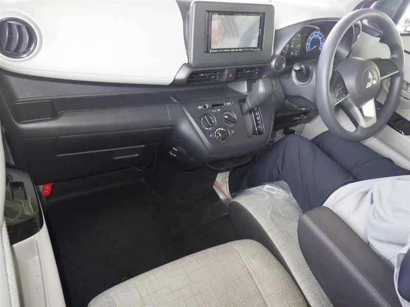 MITSUBISHI EK WAGON M

                                                            alt=