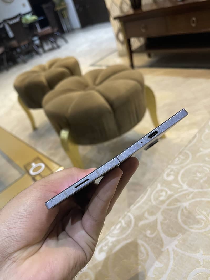 Samsung galaxy z fold 256 Gb non pta full geniune

                                                            alt=