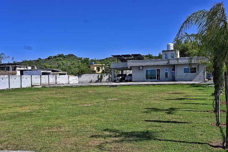 Bani Gala Farmhouse Available For Rent

                                                            alt=