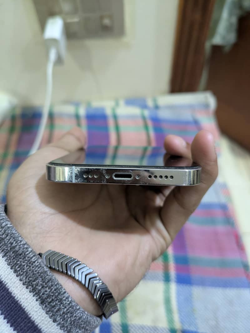 iPhone 12 pro 128gb Non-PTA Factory unlock

                                                            alt=