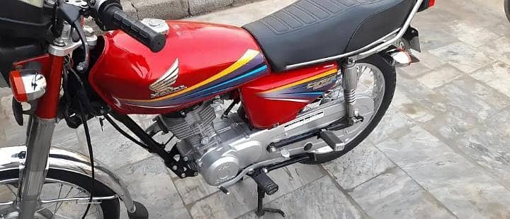 Honda 125 CG bike

                                                            alt=