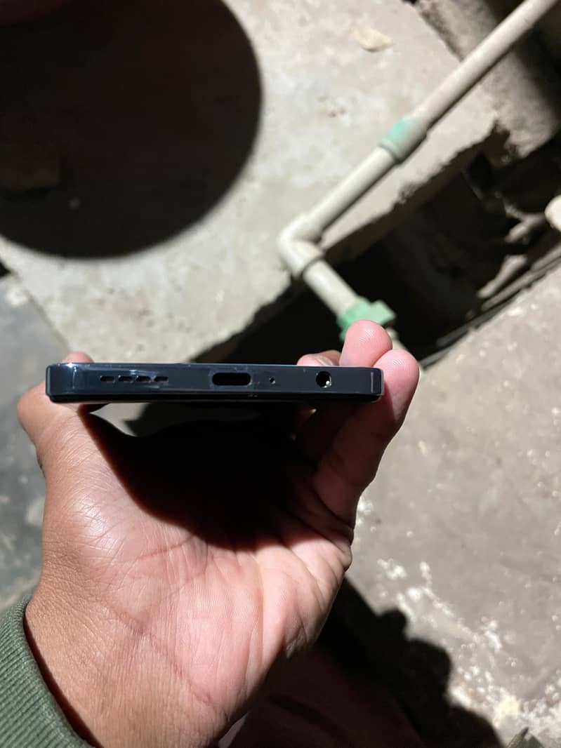 8 256 memory all okyy hai

                                                            alt=