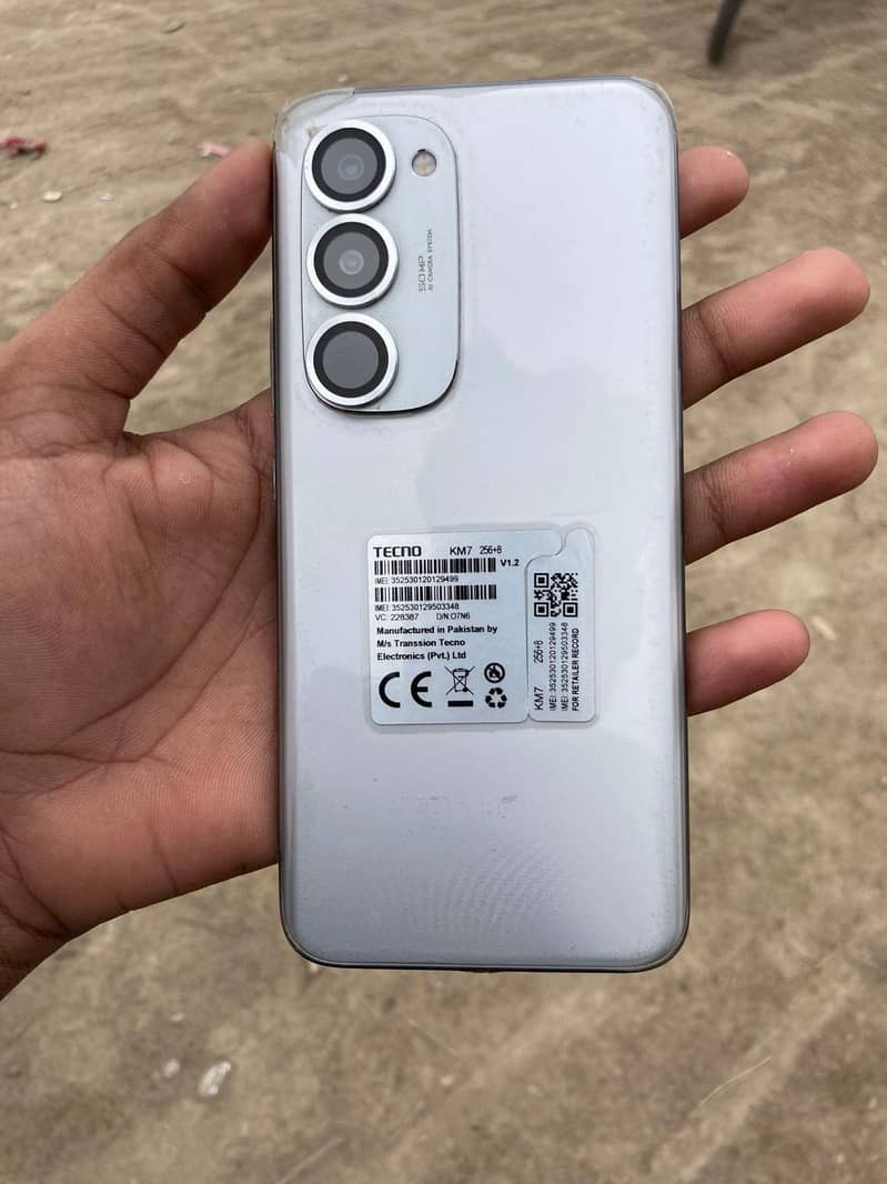 Tecno spark 40 pro plus

                                                            alt=