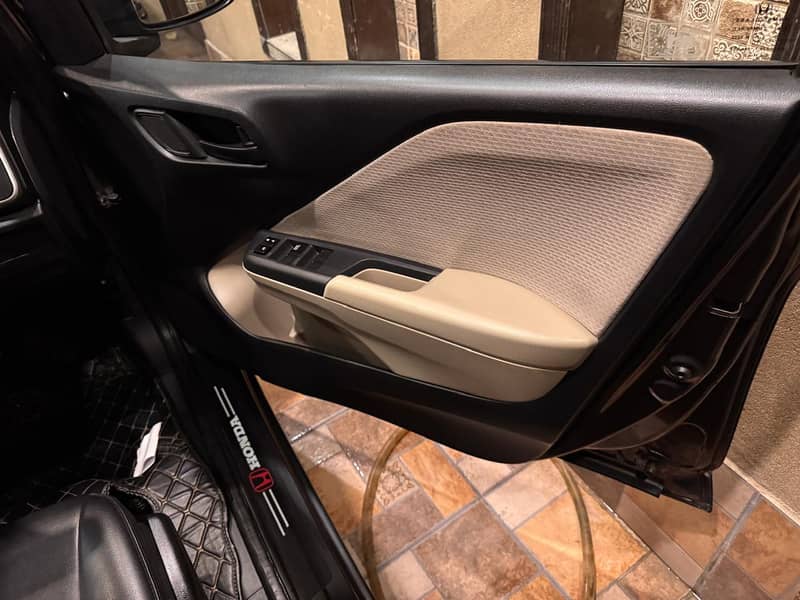 Honda city 2022 1.2 auto cvt

                                                            alt=