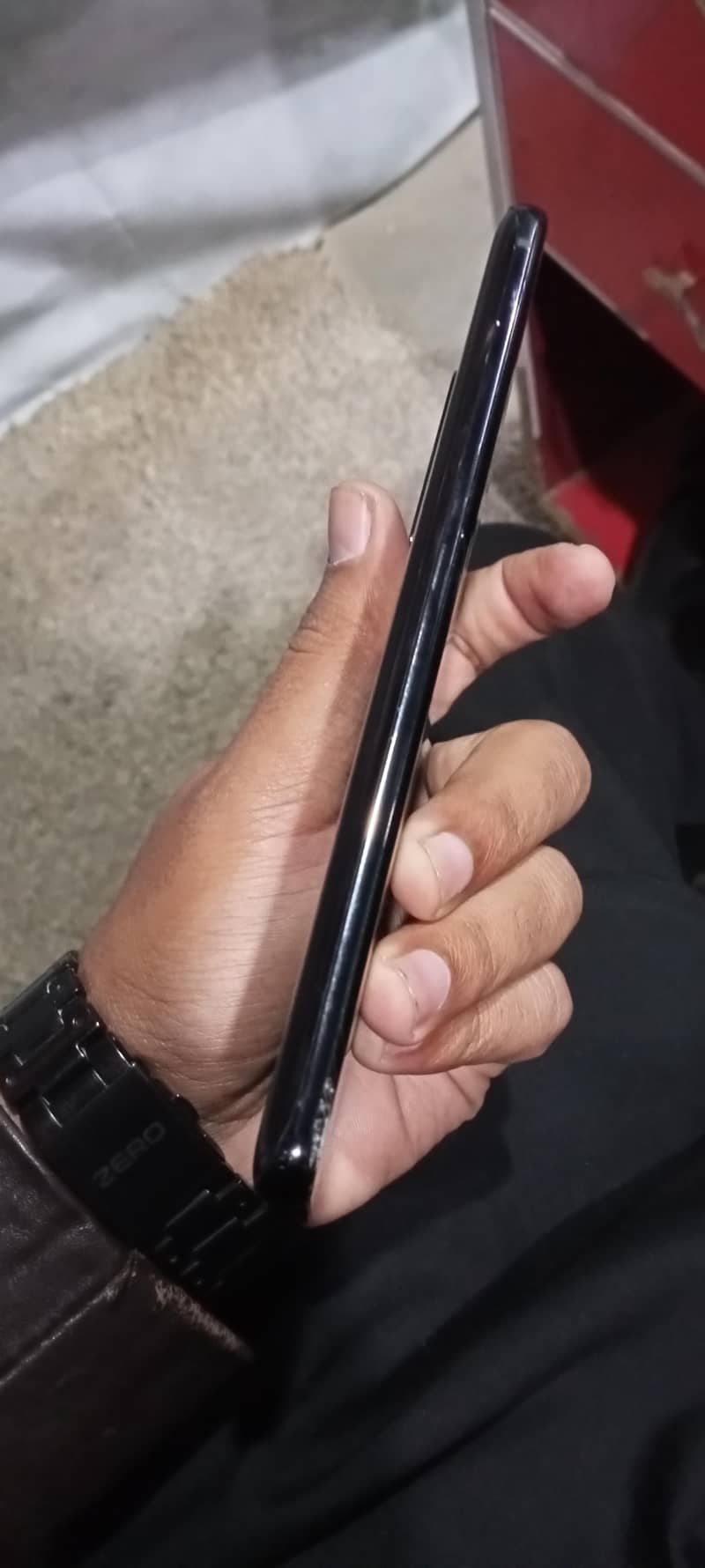 SAMSUNG S20 ULTRA -EXCHANGE POSSIBLE

                                                            alt=