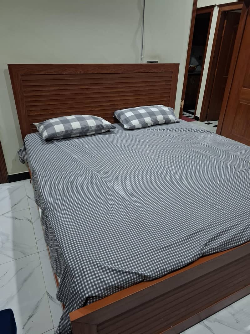 King Size Wooden Arizona Bed (Brand) Moltyhome - Soild Wooden Bed

                                                            alt=