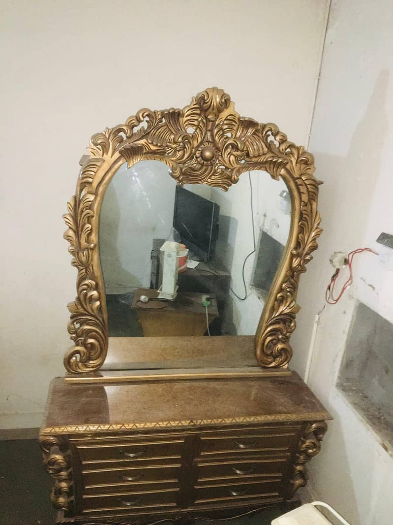 Beautiful wooden dresser with table

                                                            alt=